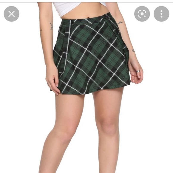 Roal Bones Green Plaid Skirt - Picture 2 of 5